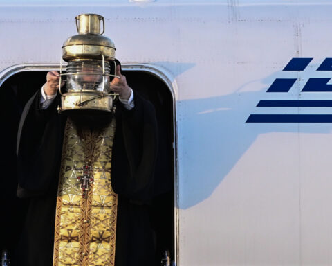 54053542dd5176b6ed17942c40bf7f24 L