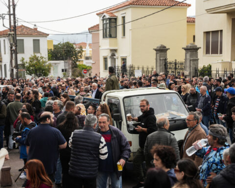 5679ceb9ea8febfdebd6ae0538a34c78 L