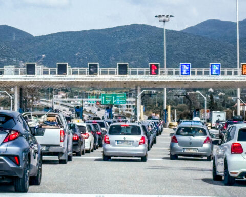 682c20b6da1bba668ec4a75b4021c99b L