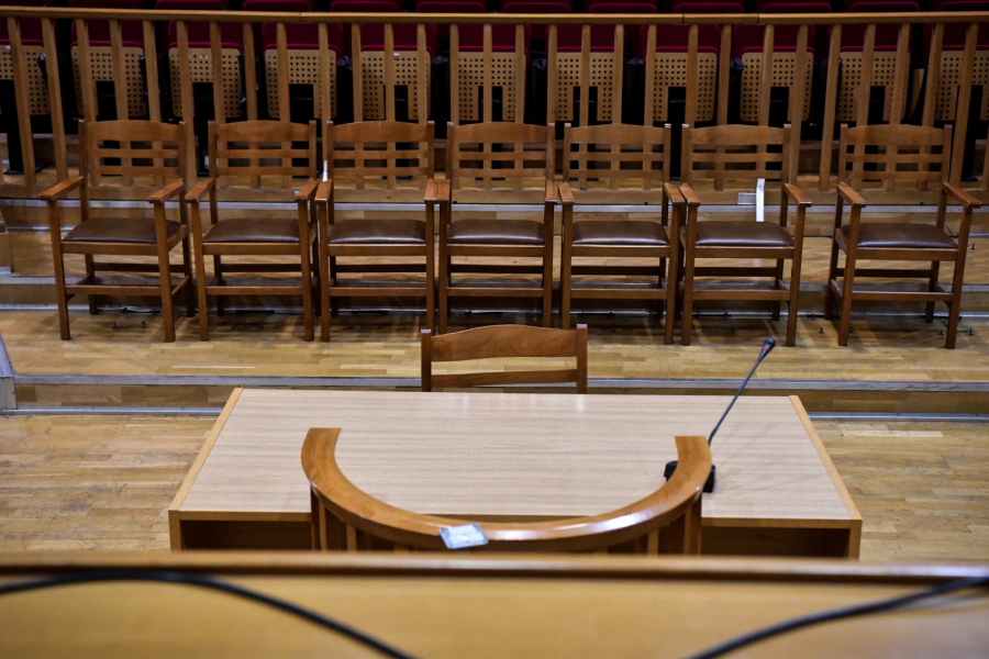 69420685b869429d63908da37420c597 L