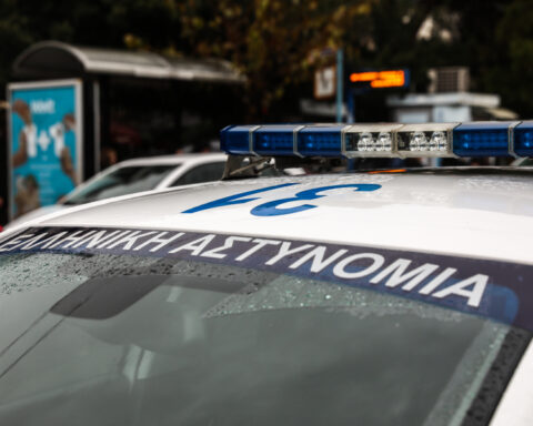 6edf01caf88bff21b0ac505c0213be55 L