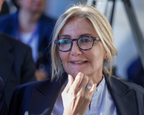 8ed9c5664da90367e12658aeb9180f1e L