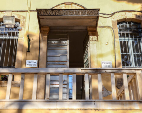 915131117f0e003f806a5099ed3e568a L