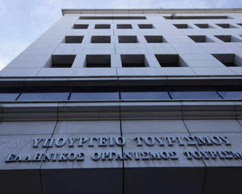 93a0ad0b7445810e4e903825b28f8d7c L