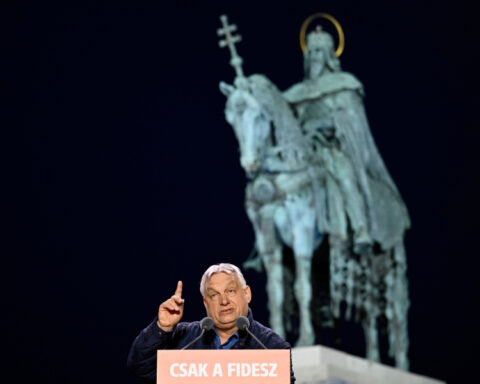 967da164e70c87dd7ab7a2bef944f5f6 L