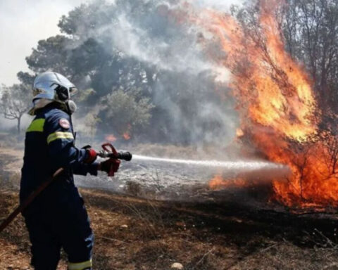 9734a55dc7f8a5f4523734f50c0efb68 L