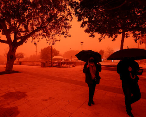 978ce45f59db81a940d78ed7ddb64984 L