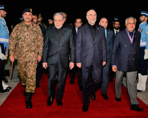 97ebebc24e9f22ba96558ab3467fa582 L