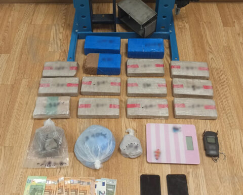 9a3c7f9bc943c39887887f0544fa372a L