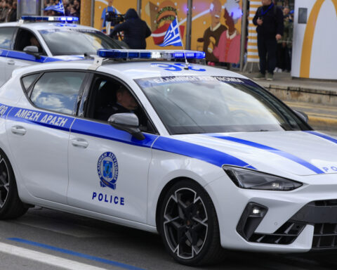 a0814ef62a96542c1644e7e2a2245241 L