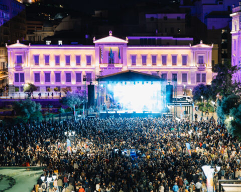 a133305c799f76eef29a2ff846a78421 L