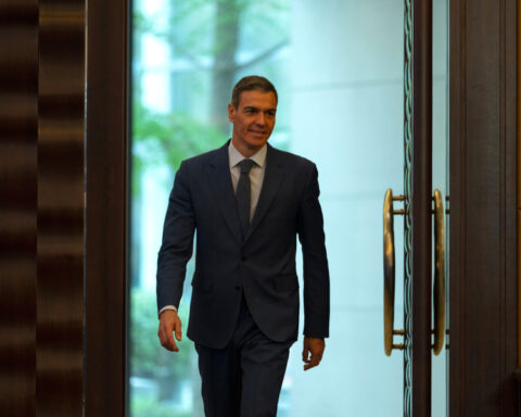 a9e779ef829c4dc8229c28686e417112 L