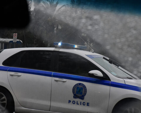 b4bc4ffa667b5e8ae6e3e4c12d764c87 L