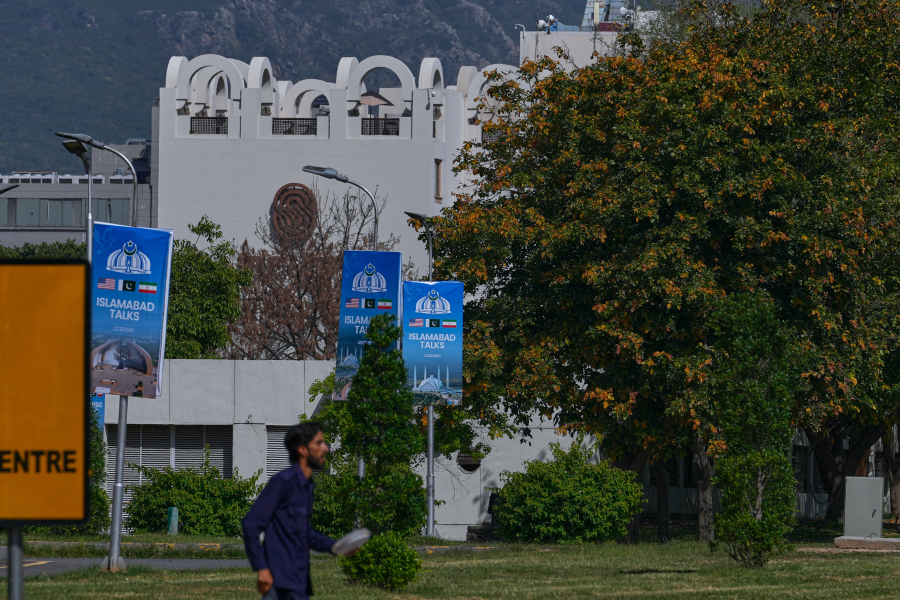 b7530b31d3bf49f0f68433c34f2d5713 L