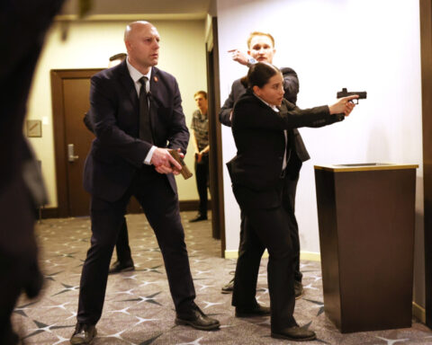 b846b6017d255e558f6b08d18b131eb3 L