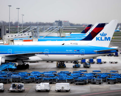 ba5e60f2963f34bafcf3c32d7fe51648 L