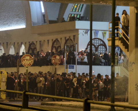 c1b4b4b48bdd97ed8880da1175157c10 L