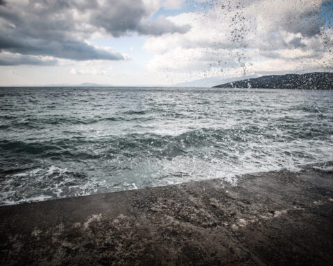 c8f8eccf16f1b9e0842d57363edf5673 L