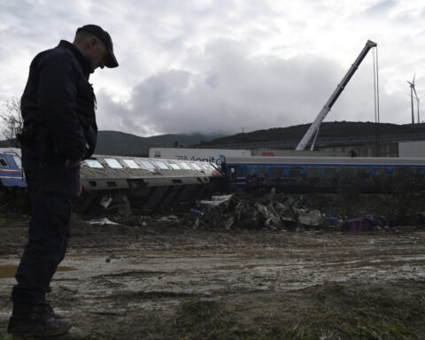 ca71edef0c2c0c43736580d52d18d3e5 L