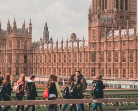 cdcac9248ca918a7cd5b369ab5e27eae L