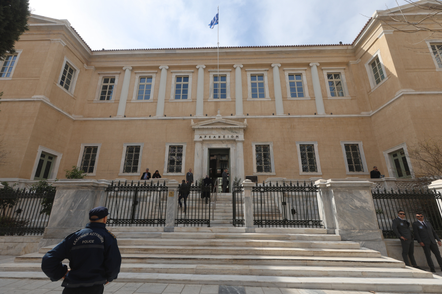 ce018fee31dd7cd777b3bb99affed783 L