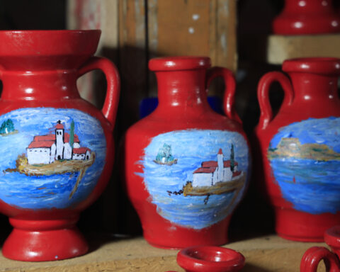 d19ac8e064c7e503f23dc906ffc45a40 L