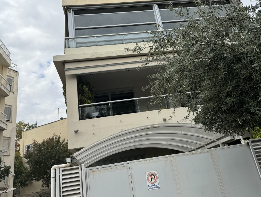 d1e8985e42764d62b9c346e633e52a16 L