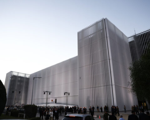 d465974fbf9b57723770c1853ec84dac L