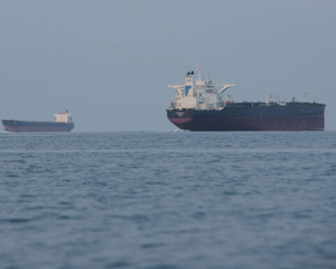 e428ca7974a5043159b2cd87cabe7b71 L