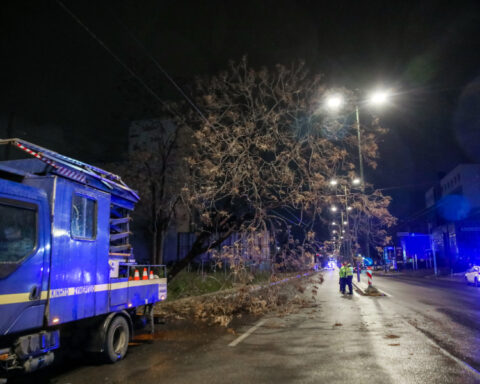 ecf1a39e87d78889097fd454e63e5858 L