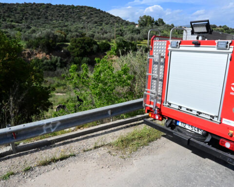 effb160caaa47e026bd687718a6a007b L