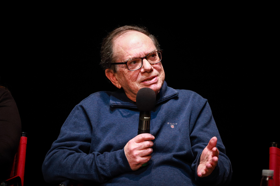 f057142552661b8d2555e82c5a86cad1 L