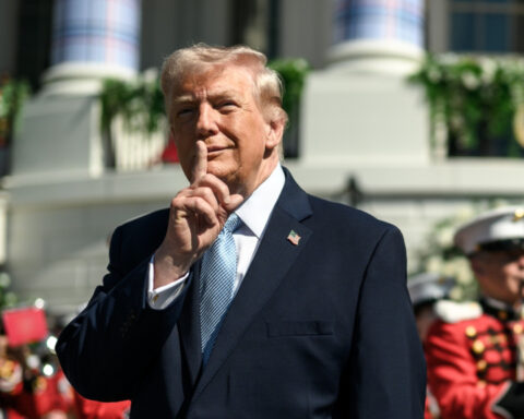 f139ea53a53cef2d7cca798c00f07163 L