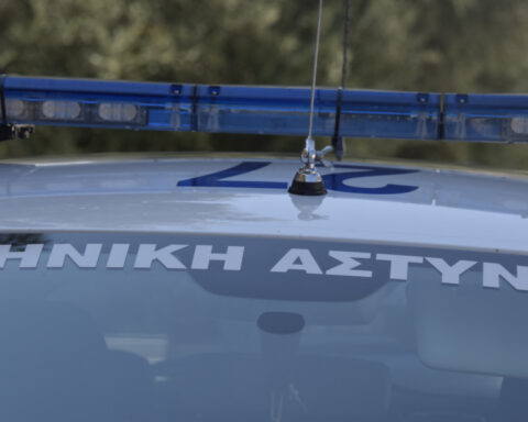 f1675e99aa96fe3cfd9213baf36cc307 L