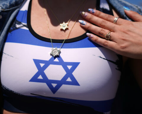 f569827605a11b82feb91b215db38f1e L