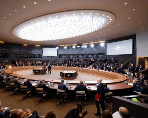 fa971bc60eee497c47f639c07fe3d886 L