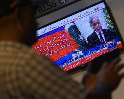 ff1f3b2b5e2799f88021e77e5ba1e45a L 2