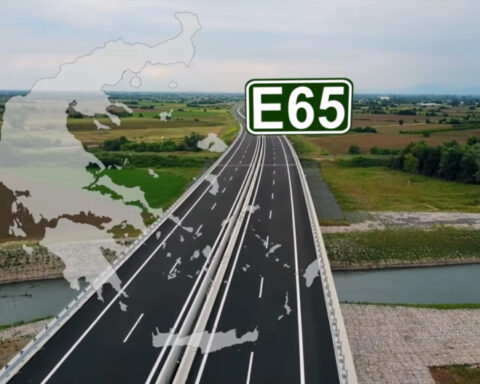 250c6a86dc75aadec3c2507c82656e31 L