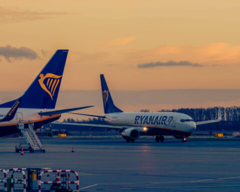 616978c2d9b12732f0ae420dbca72720 L
