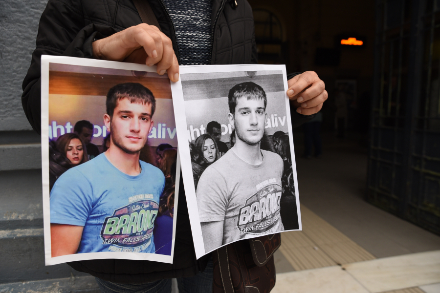 b75d84b21ca067324875d1544d7ef827 L