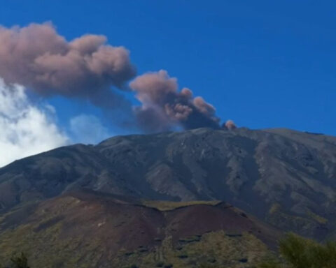 db599d6548abaf9796c0146d817e3379 L